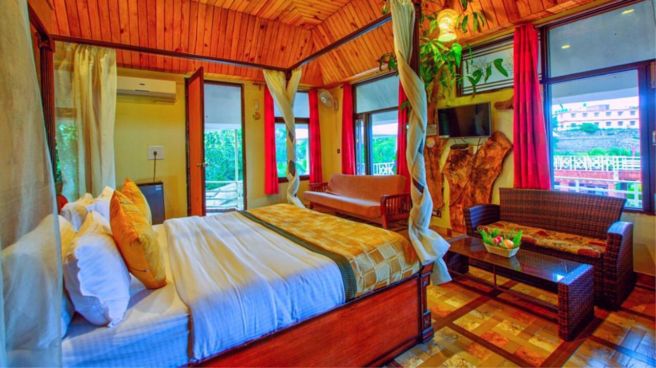 Pyramid Home Divine - A Wellness Resort 데라둔 외부 사진